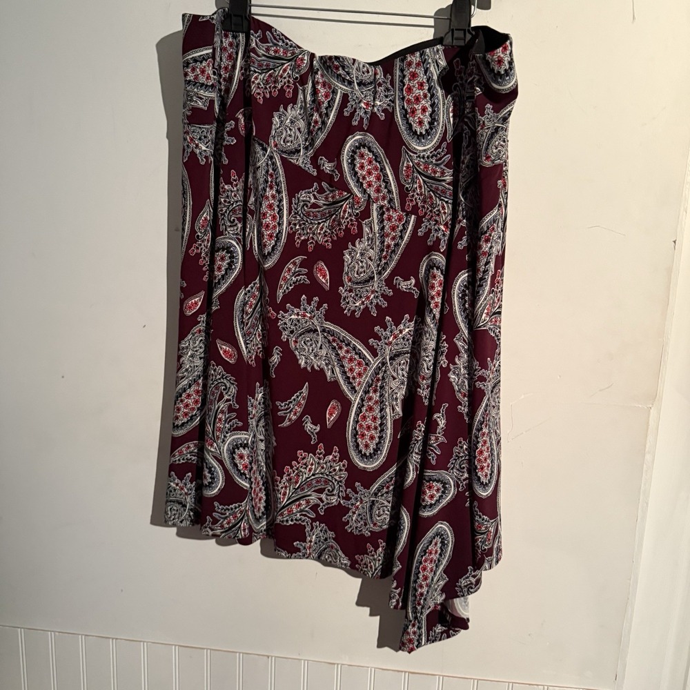 Lane Bryant 22/24 Asymmetrical Paisley Burgundy Midi Skirt Stretchy Boho‎ NWT